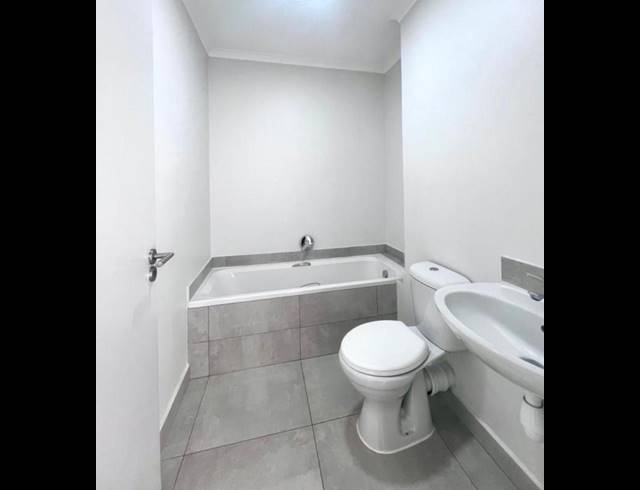 2 BEDROOM PROPERTY TO RENT IN HAYFIELDS